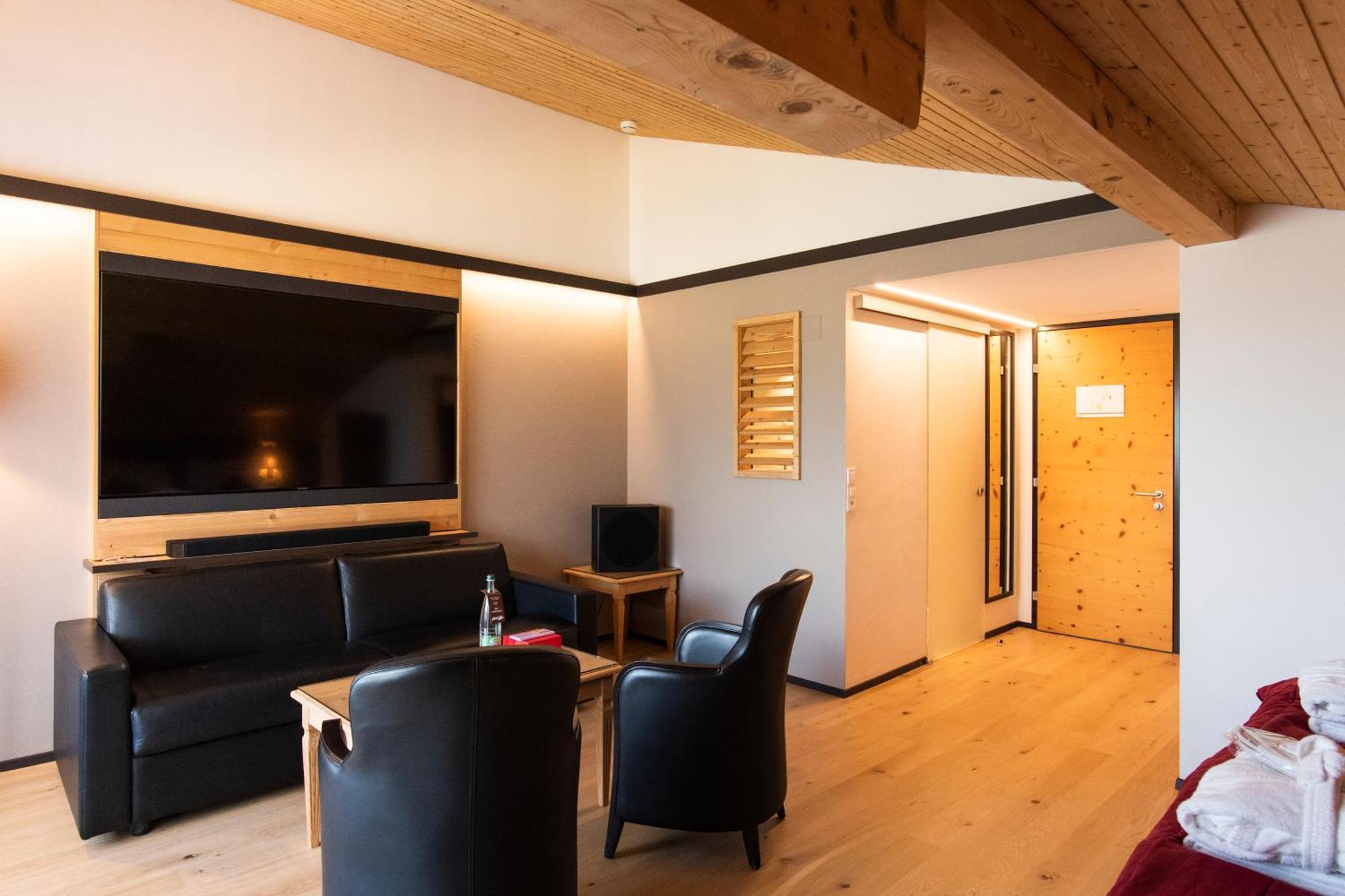 Hotel Cailler & Bains De La Gruyere Charmey Esterno foto