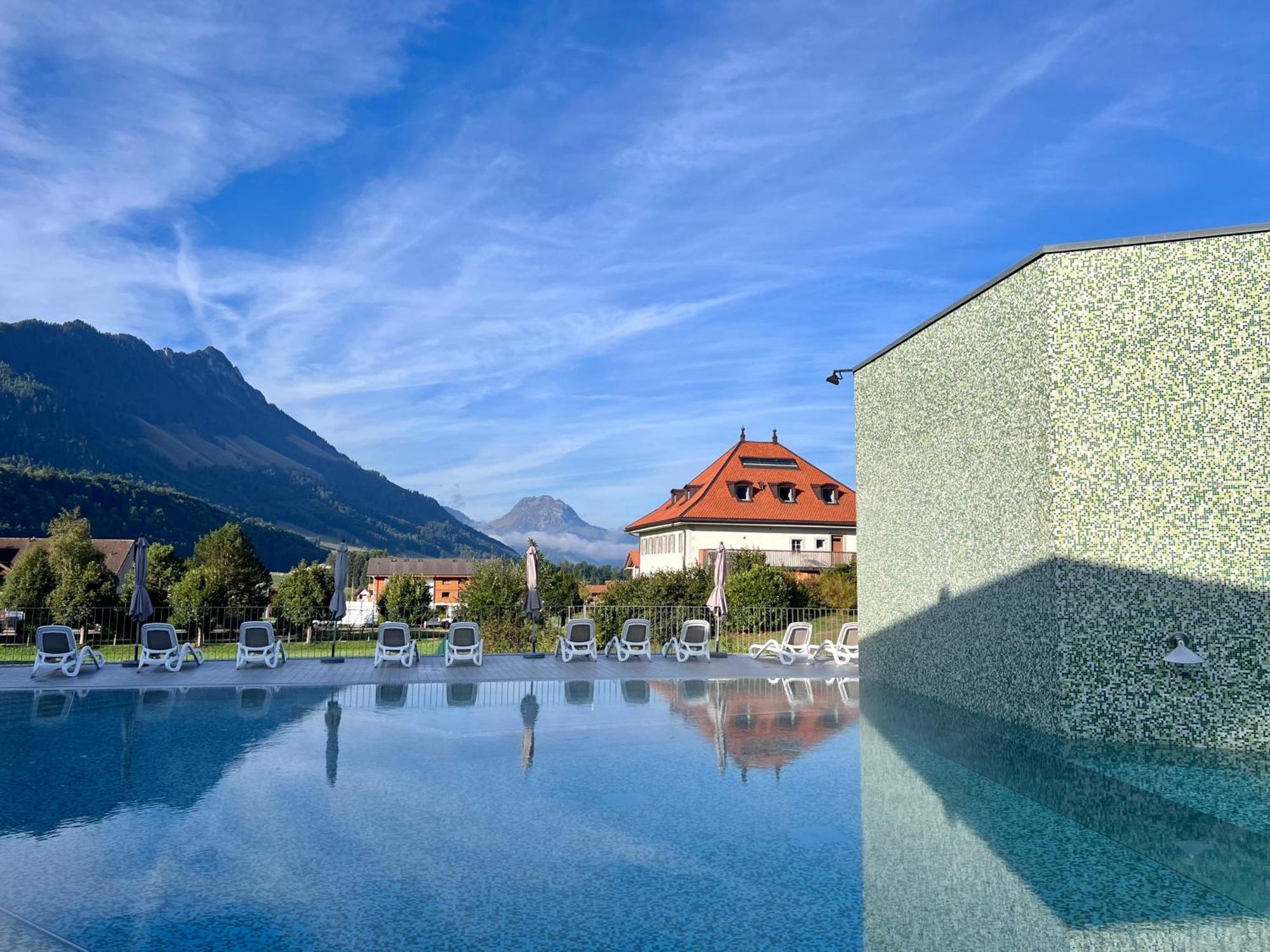 Hotel Cailler & Bains De La Gruyere Charmey Esterno foto