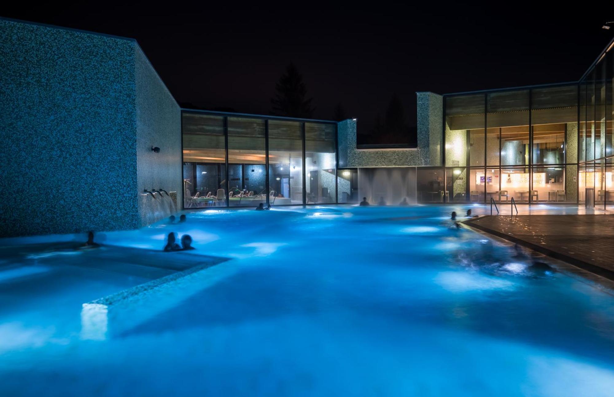 Hotel Cailler & Bains De La Gruyere Charmey Esterno foto