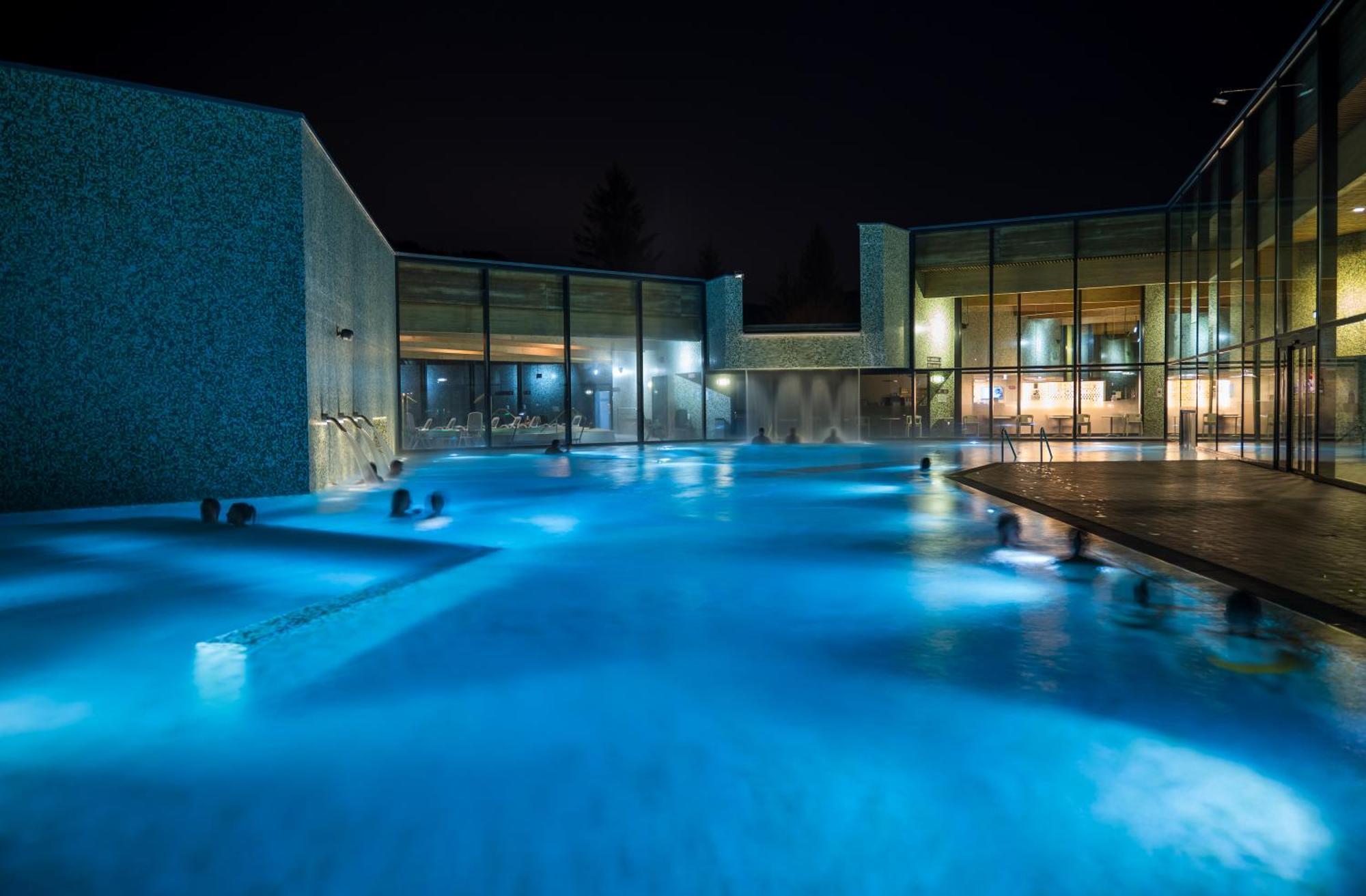 Hotel Cailler & Bains De La Gruyere Charmey Esterno foto