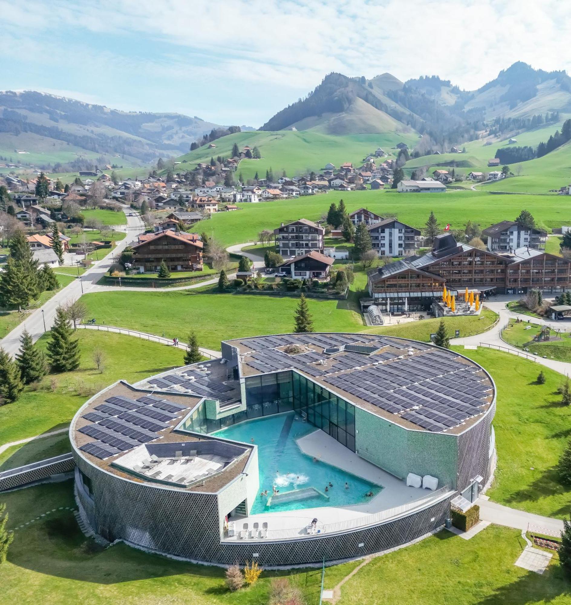 Hotel Cailler & Bains De La Gruyere Charmey Esterno foto