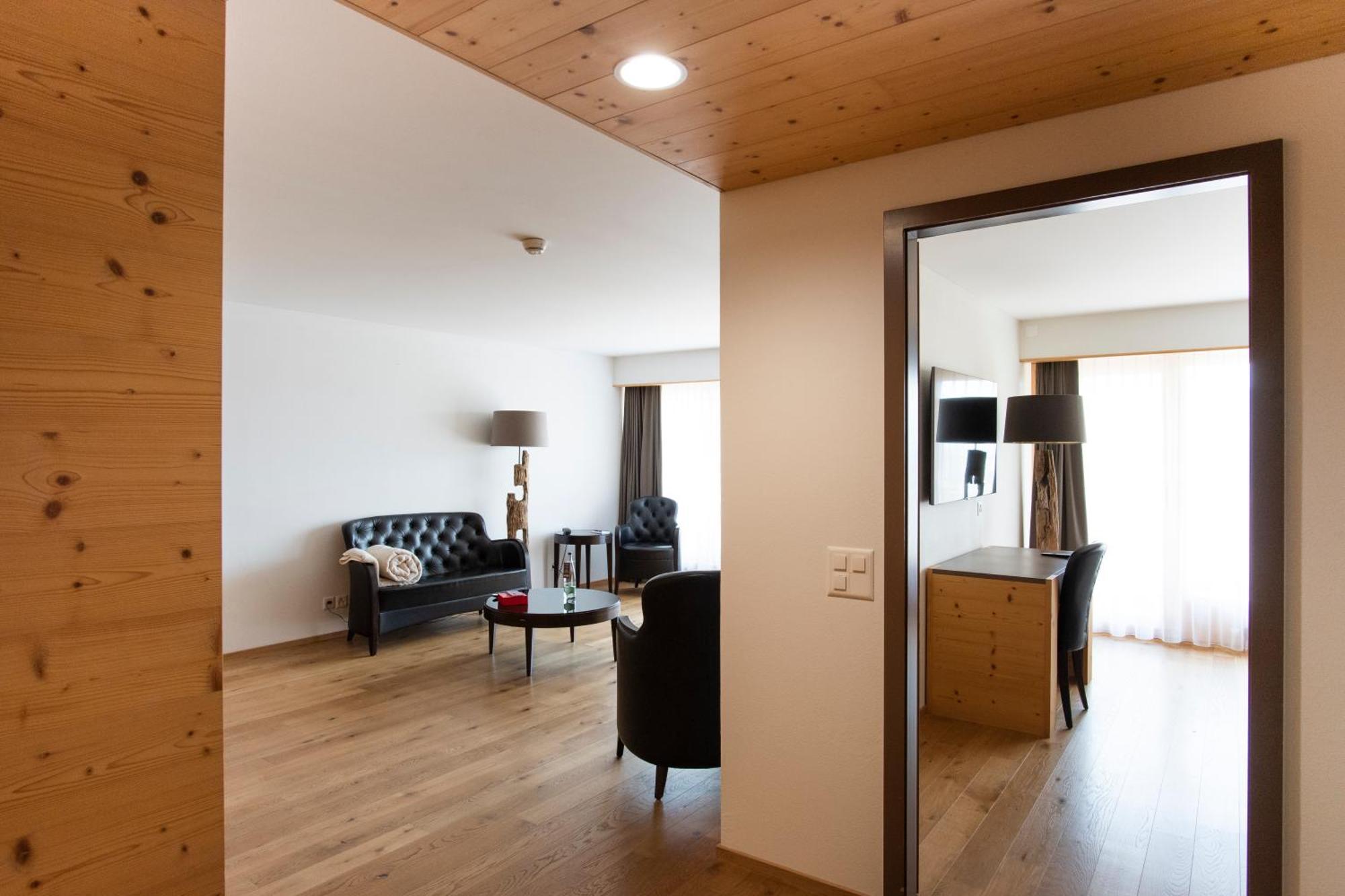 Hotel Cailler & Bains De La Gruyere Charmey Esterno foto